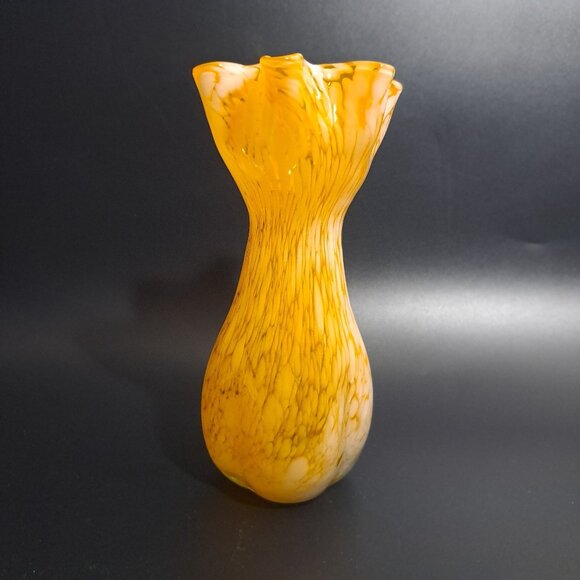 Handcrafted Yellow & White Art Glass Vase - Picture 4 of 10